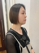 クオート(quoit) 【大阪堀江】表面ハイライトで馴染む白髪ぼかしボブ