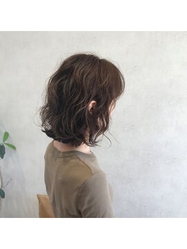 ライフ ウィズ ヘア(LIFE with HAIR) くせ毛風セミディ