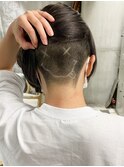 【roijir 山岸】スキンフェード女子 刈り上げ女子　ラインアート