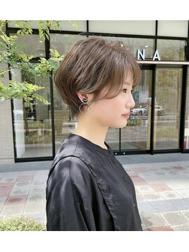 アテナ 六本松店(ATENA) クセ毛を生かしたくびれショートヘア