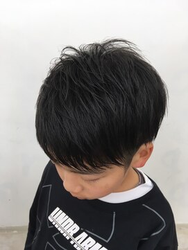 レオ 幸手(Leo) 無造作メンズベリーショート☆ツーブロックアッシュブラウン