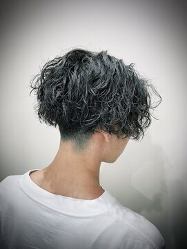 ヒロギンザ 六本木店(HIRO GINZA) スパイラルパーマ　センターパート　六本木　メンズ