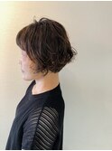 ショートボブ×無造作パーマ