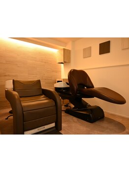 都会の騒々しさを忘れられるような落ち着きと、ラグジュアリーなコンセプトで設えた上質な空間…♪