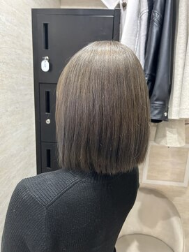 エルバイラビス 大宮(elu by lovis) 【SYUYA】オリーブグレージュ/赤み消しカラー/ブリーチ1回