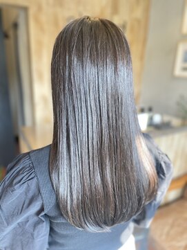 ストーク(stoked) ツヤ髪ストレート☆【STOKED 】奥村