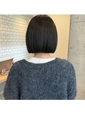 透明感カラーと切りっぱなしボブ