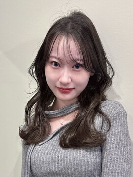 ユニコ(unico) 韓国風/レイヤー/小顔/前髪カット/髪質改善/グレージュ/透明感