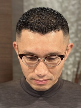 ゼロスバーバー(0's BARBER SHOP) 濡れパン/スキンフェード/バーバースタイル/ビジネス/30代
