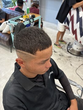 キューカンバー(CUCUMBER) スキンフェード