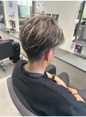 フェザーショートアップバングセンターパートメンズハイライト