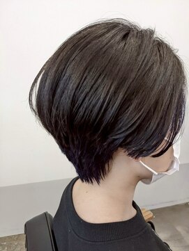 アコロン 武蔵小杉(acoron.) すっきり見せる前下がりショート　武蔵小杉