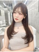 低めレイヤーカット　ロングレイヤー　ミルクティーベージュ