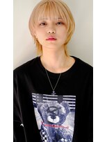 スリーマーク(THREE mark)&nbsp;顔周りレイヤーボブレイヤーカットブロンドカラーくびれヘア