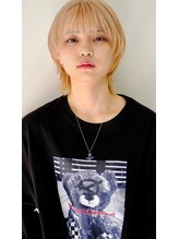 スリーマーク(THREE mark)&nbsp;顔周りレイヤーボブレイヤーカットブロンドカラーくびれヘア