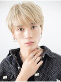 10代20代ハイトーンカラーくせ毛風ダウンバングウルフg南越谷
