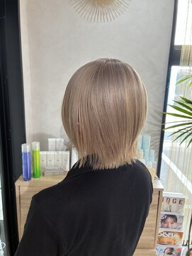 ハイヴィー(Hivi) ミルクティーベージュ