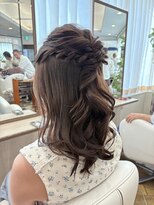 シュヴー 築地(CHEVEUX) 【築地】透明感ベージュ/ハーフアップ
