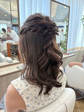 シュヴー 築地(CHEVEUX) 【築地】透明感ベージュ/ハーフアップ
