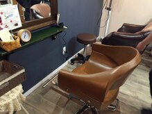 ヘアルーム クルミ(hair room curumi)の雰囲気（1席のみの個室風サロン☆ゆったり掛けられる椅子でリラックス）