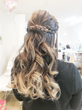ロカット サロン(Roquat Salon) 編み込みハーフアップアレンジ【ヘアアレンジ 立川/八王子/袴】