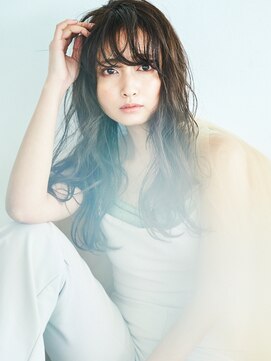 ナナローネス(nana loness) ゆるふわロングヘアー