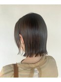 切りっぱなしボブ×オリーブベージュ