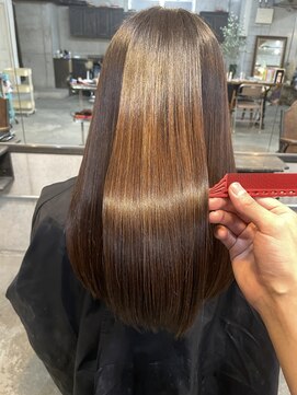 メーヴェ(Mowen) 南堀江　mowen Tetsu 艶髪　酸熱ストレート　髪質改善