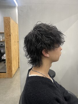 エヌ(N) 波巻きパーマ