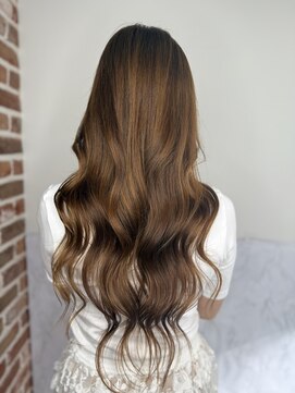 エニー 栄(Any) 艶髪ストレート×ブリーチなしベージュ