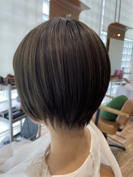 クラップス 金沢文庫店(CLAPS) オリーブカラーのショートボブ