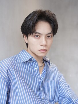 ニコ トウキョウ ヨコハマ(nico) センターパートニュアンスパーマフェザーショート