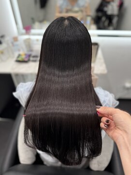 ピリオド 松阪(Period.) セミロングこっくりラベンダーブラウン　髪質改善Period.松阪