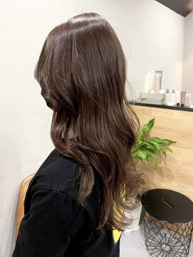 シヨン(ciyon.) 韓国風くびれ☆艶レイヤーセミロング