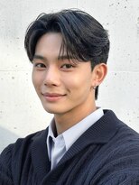 クラン(clan)&nbsp;ニュアンスパーマ、MEN’S HAIR 、刈り上げセンターパート