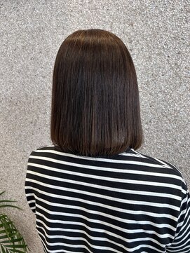 ベルフェミンミエル 自然とまとまるボブストレート