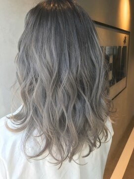 ジーナ(XENA) オーシャンホワイトグラデーション