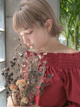 リリアン 青山(relian) ハイトーンアッシュで透明感ヘアに☆