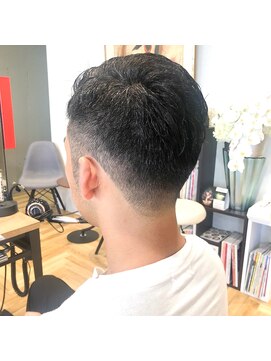 アルマヘアー(Alma hair by murasaki) グラデーションの刈り上げスタイル