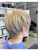 伸ばしかけショートウルフ/ホワイトベージュ【池袋/本松】