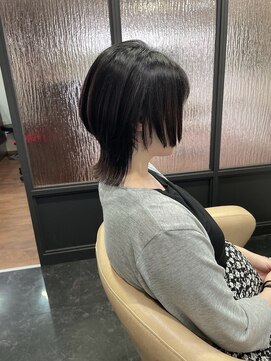 コルト(COLT) ミステリアス黒髪ウルフ!