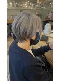 シルバー×ショートスタイル