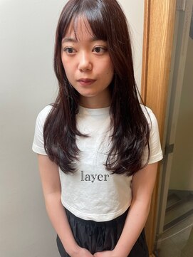 リラ バイ クオーレ(LIRA by CUORE) レイヤーカット×チェリーブラウン