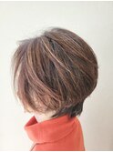 グラデーションボブ×白髪ぼかしハイライト+ヘアマニキュア