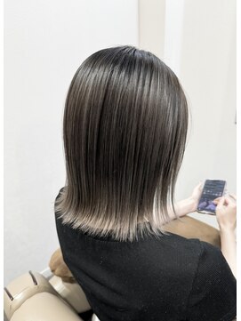 サロンドクオリア(Salon de Qualia) バレイヤージュ/透明感カラー/グラデーションカラー/S