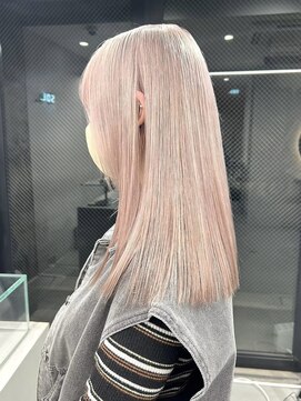 ソル バロール 表参道(SOL .valor) ペールピンクブロンドシルバーホワイトベージュ顔周りレイヤー