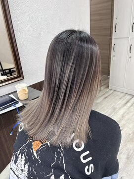 ベルヘアーデザイン 堺東(Belle hair Design) バレイヤージュ/外国人風/ミディアム/堺東/ケアブリーチ