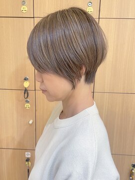 モリオ フロム ロンドン 成増店 【morio成増 セリザワ】くびれショート ハイライトカラー