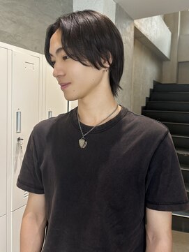 ヒカリス ヘアー 相川店(HIKARIS hair) センターパート/黒髪/ウルフカット