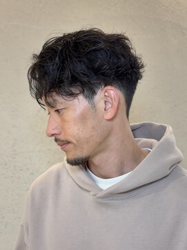 スパイラルフェザーパーマ/強めフェザーパーマ